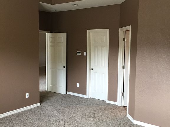 5th image of 9133 Darby Ln
