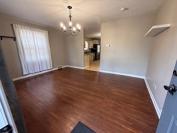 4th image of 1505 S Wayland Ave