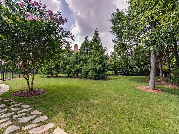 5th image of 12616 Long Cove Dr