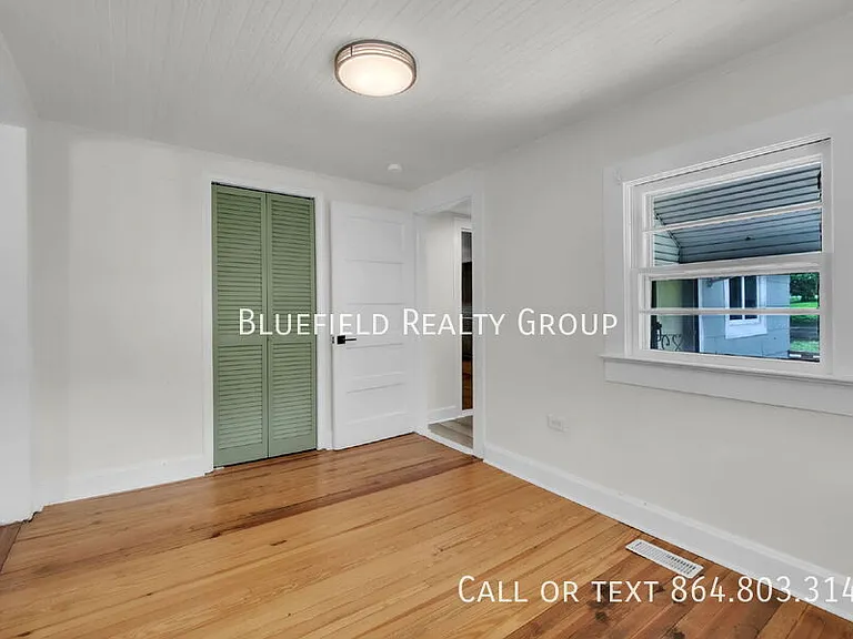 8 Brock St — Photo 20