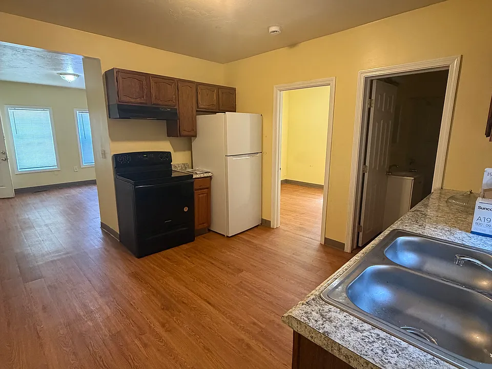 19 Sigel St #2