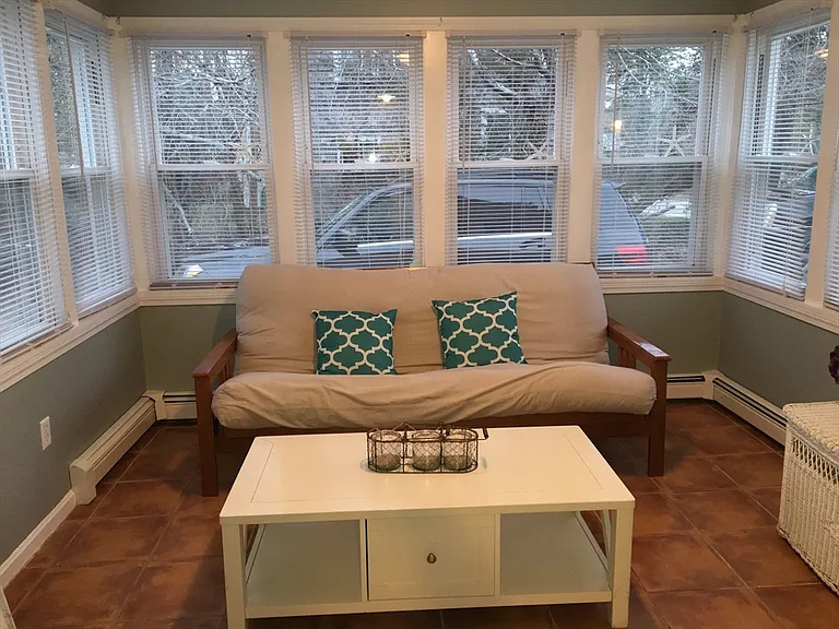 25 Centerville Ave — Photo 5