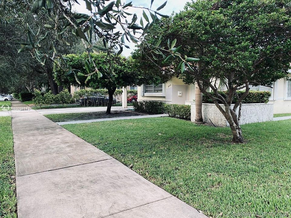 2nd image of 3941 Segovia St #2