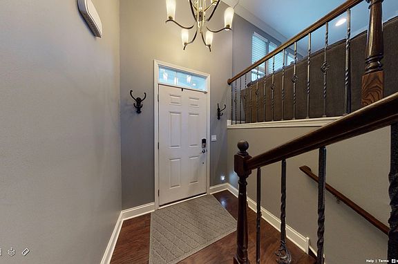 2nd image of 3221 Coral Ln