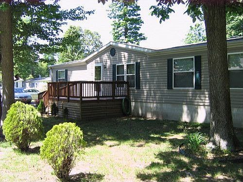 1st image of 53 White Pine Dr