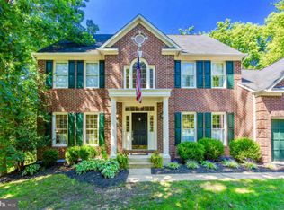 9330 Davis Dr, Lorton, VA 22079