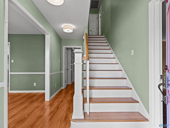 5th image of 2312 Auburn Dr SW
