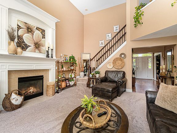 5th image of 3935 Parkridge Ct