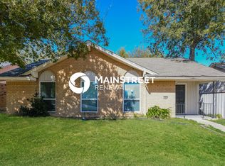 1905 Christopher Dr, Fort Worth, TX 76140