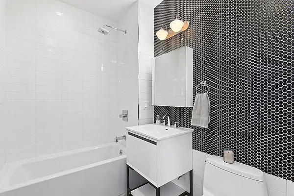 Sold by Corcoran | media 24