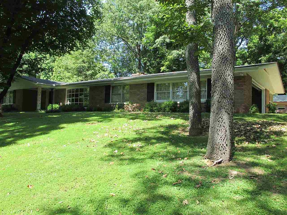2nd image of 3244 Tanglewood Dr
