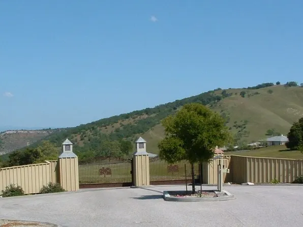 9886 Steelhead Rd, Heritage Ranch, CA 93446