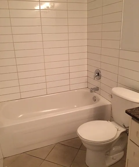 77 Saint Clair Ave E — Photo 31
