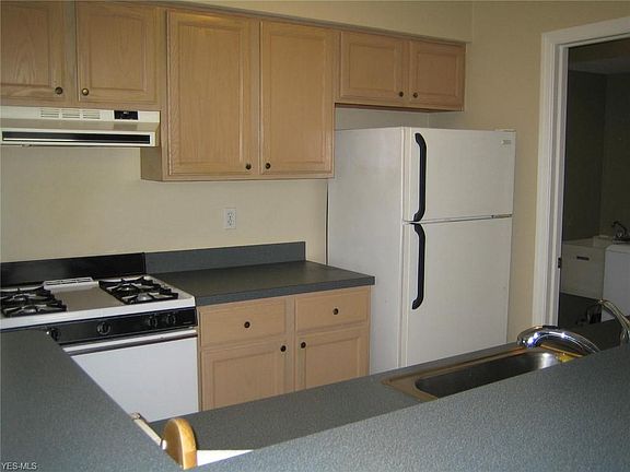 4th image of 8596 Wrenford Ct