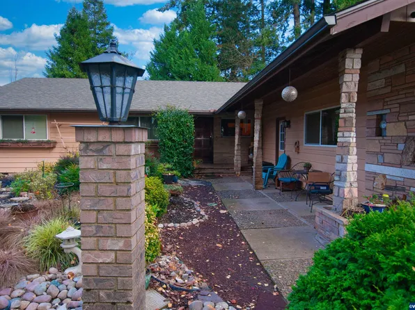 8181 Labish Center Rd Ne, Silverton, OR 97381