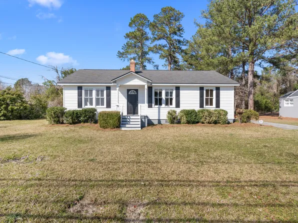 65 E Calhoun Street, Wadley, GA