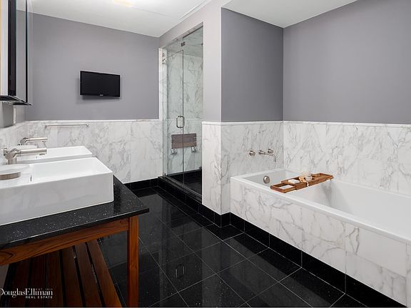 5th image of 146 W 22nd St