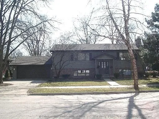 164 E Grantley Ave photo 1