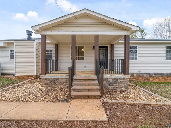 284 Simmons Cir, Hazel Green, AL 35750