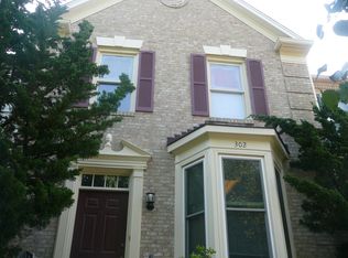 302 Harrogate Rd, Fredericksburg, VA 22406