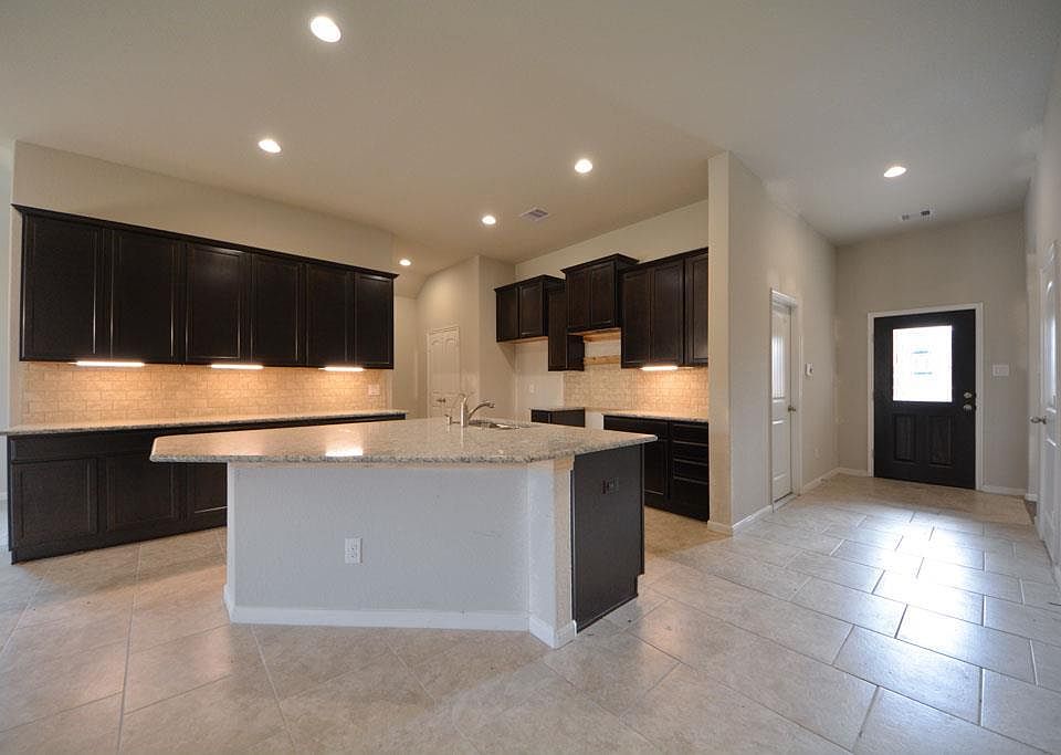 1st image of 2720 Osprey Ln