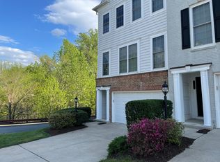 2162 Oberlin Dr, Woodbridge, VA 22191