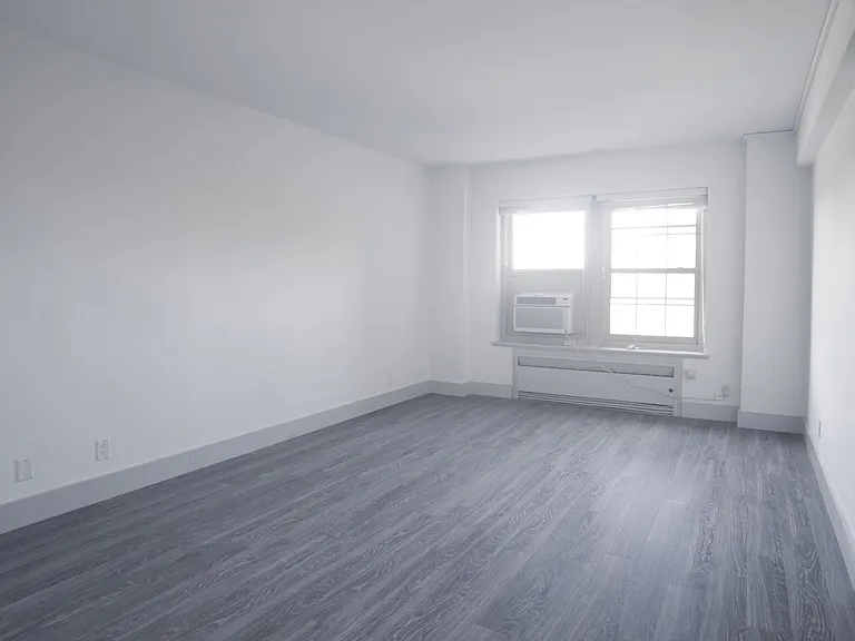 Dining/Living room