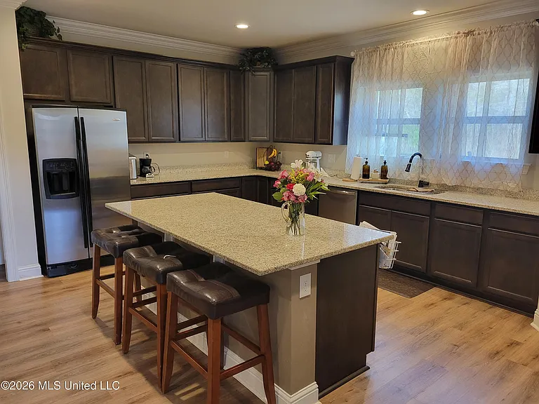 10165 Patrick Dr — Photo 21