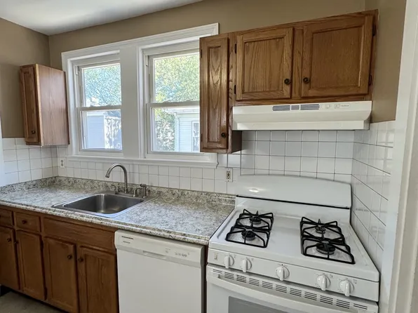 95 Flint St, Somerville, MA