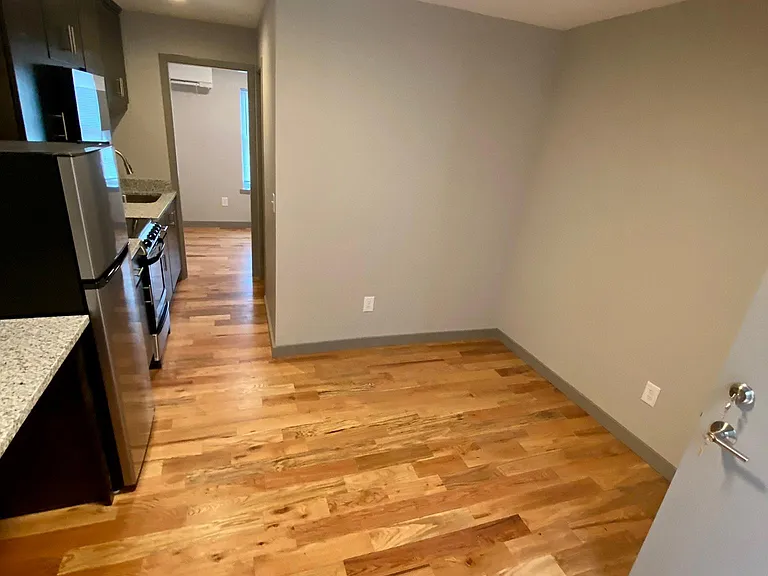 3162 Williamson Rd NW #102 — Photo 8