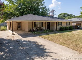 902 Sambo Dr, Madill, OK 73446