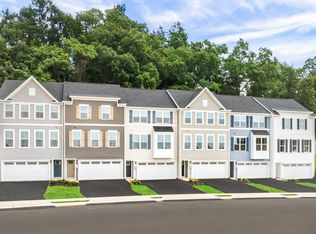 4319 Reusch Cir, New Castle, DE 19720