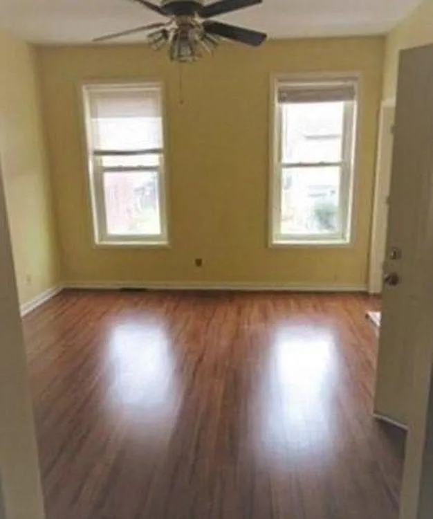 2 bed, 850 sqft, $1,400 — Photo 1