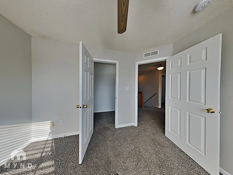 1698 Prairieview Ln — Photo 22