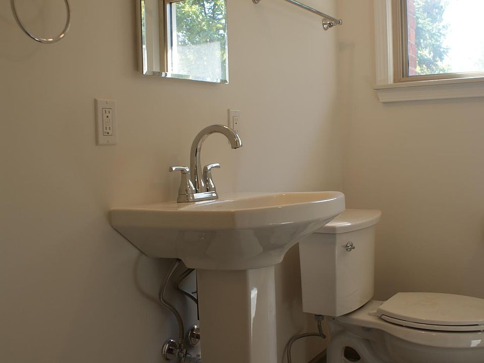 1st image of 2617 Glenview Ave