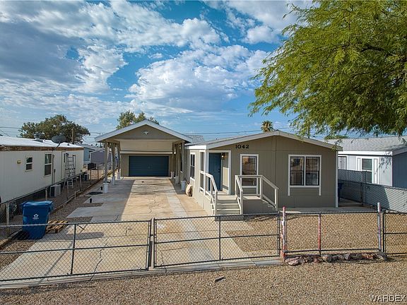 4th image of 1042 Rosebud Drive