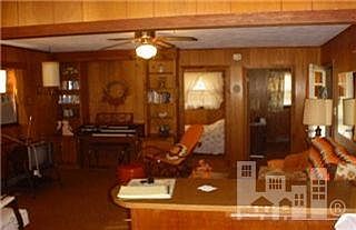 5th image of 106 S Third