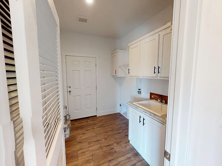 2070 Starbuck Ln — Photo 20