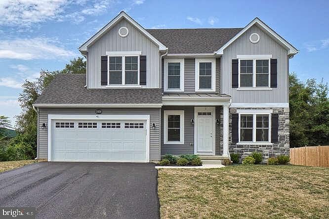 1st image of 13528 Cambridge Dr