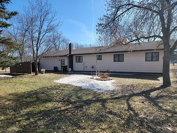 4th image of 612 5th Ave SW