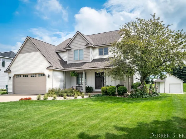 1190 Mid Bluff Dr, Zeeland, MI 49464