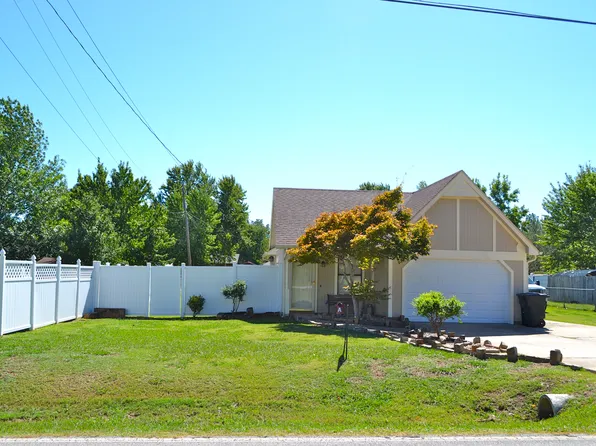 1103 W Denver St, Greenwood, AR 72936