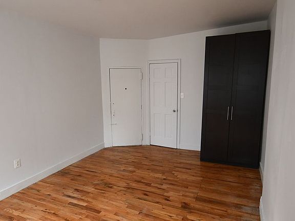 5th image of 157 E 118th St APT 5
