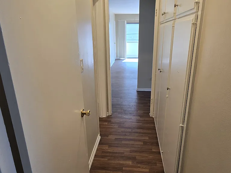 510 S Mariposa Ave #308 — Photo 11