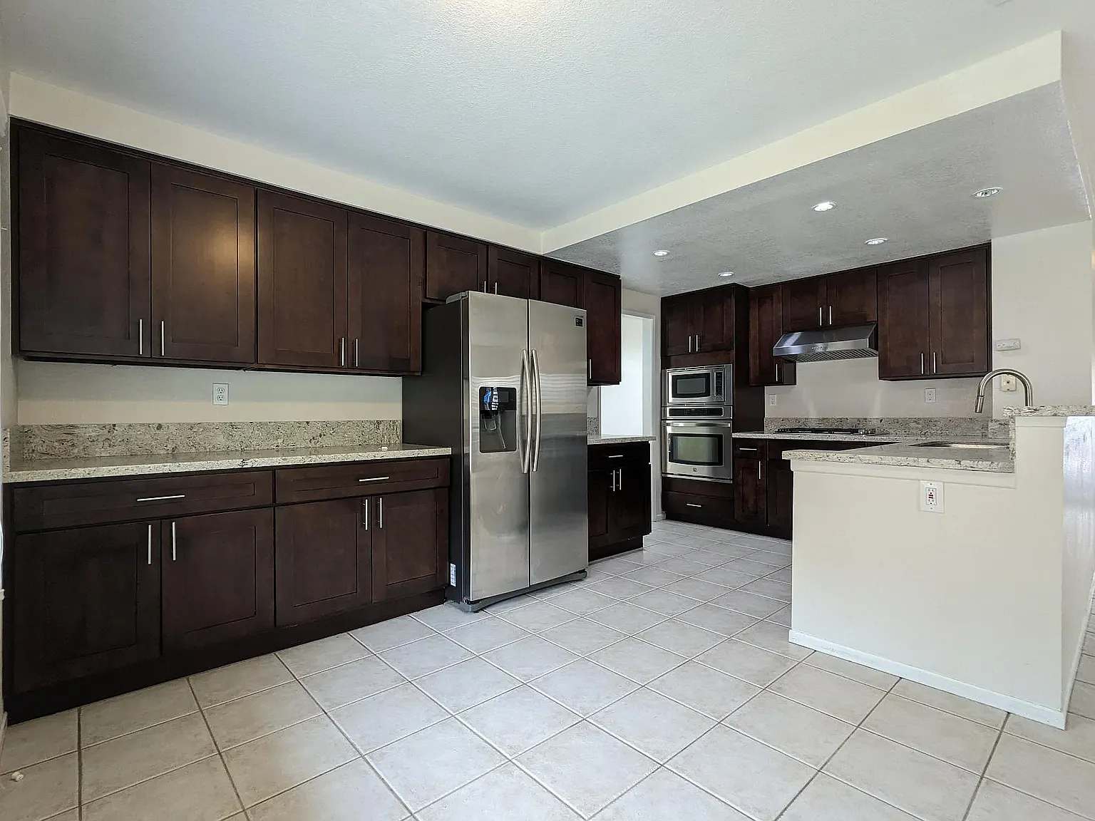 4 bed, 2350 sqft, $5,200 — Photo 1