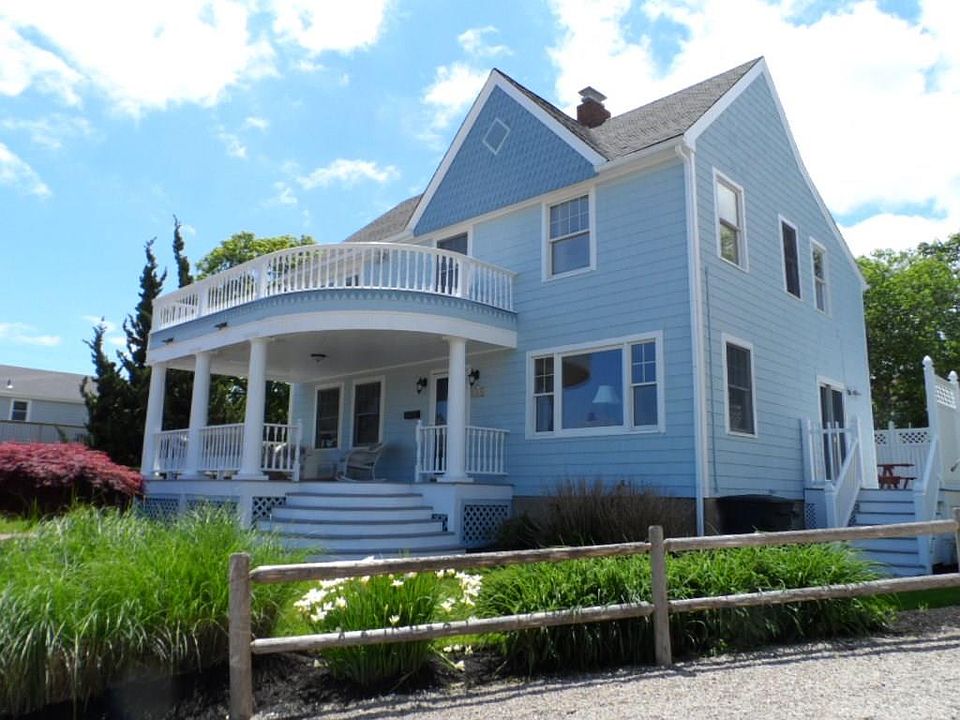 1st image of 6 Narragansett Ct