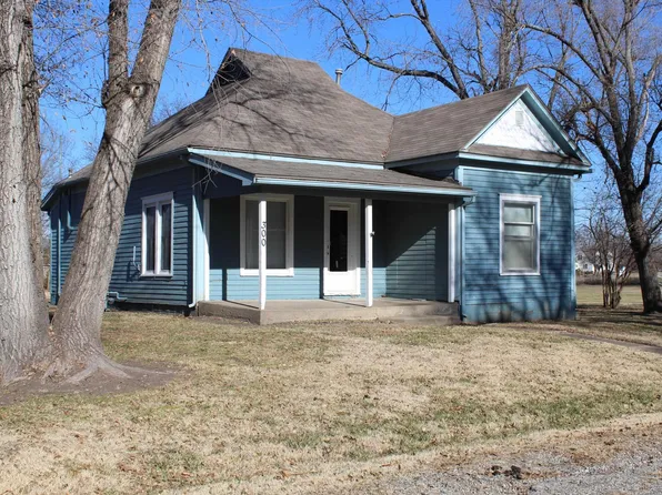 300 E Bracken St, Scranton, KS 66537