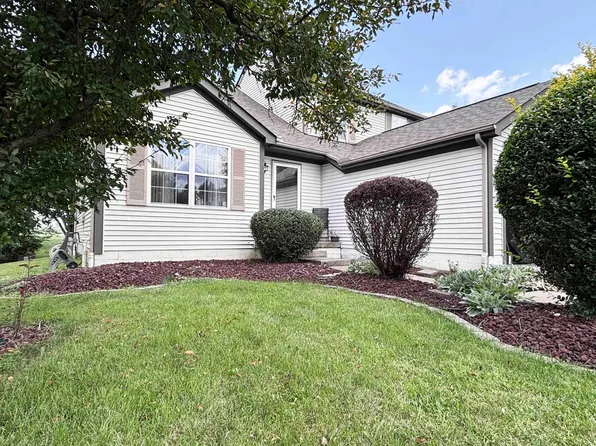 1308 Four Star Dr E, Galloway, OH 43119