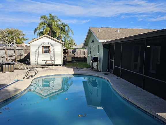 2nd image of 512 Dijon Dr