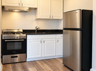 1128 Spruce St APT 12, Philadelphia, PA 19107